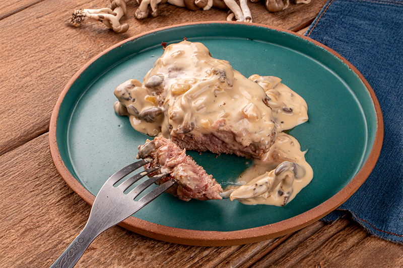 Filé Mignon com Molho de Shimeji