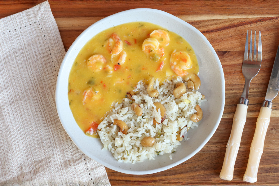 Bobó de Camarão com Arroz Jasmim com Castanha de Caju