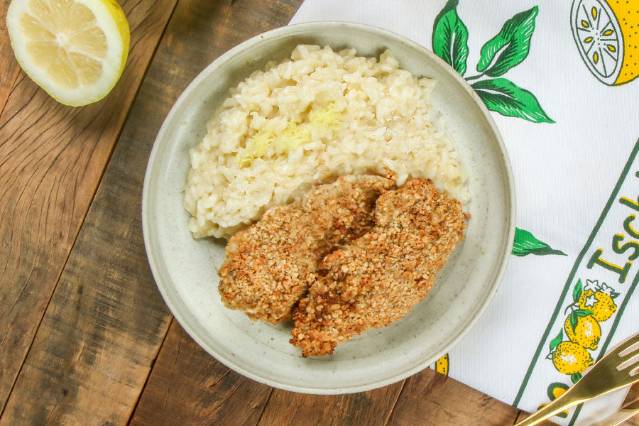 Frango com Crosta de Castanha de Caju e Risoto de Limão Siciliano