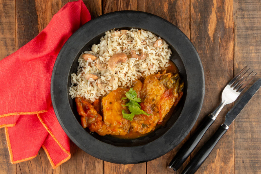 Moqueca de Peixe e Arroz Jasmim com Castanha de Caju