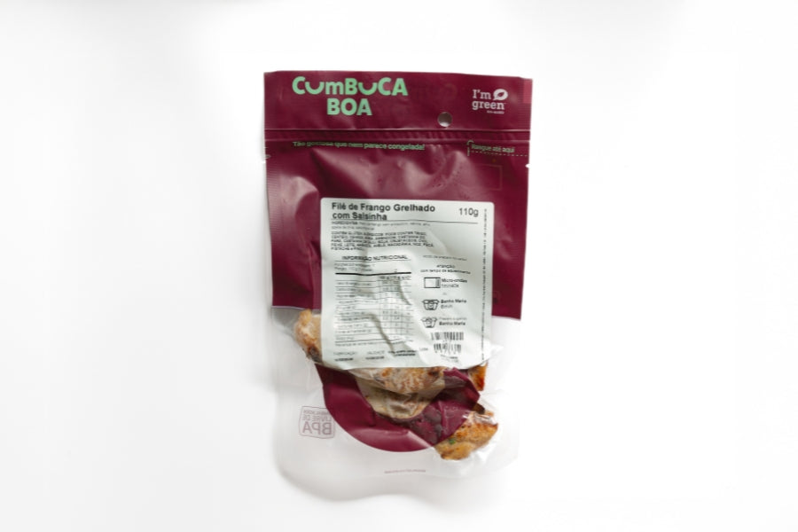 Filé de Frango Grelhado com Salsinha, Purê de Mandioquinha e Brócolis ao Alho